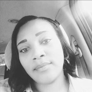 Meet your Posher, Davina